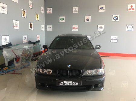 BMW E39 RƏNGLİ ŞÜŞƏ