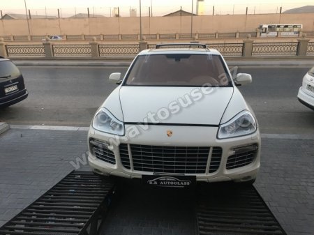 PORSCHE CAYENNE 2010 RƏNGLİ ŞÜŞƏ