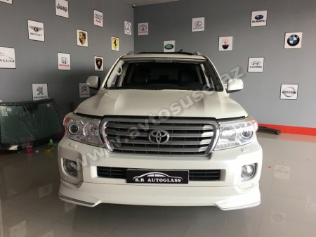 Toyota Landcruiuser FJ200