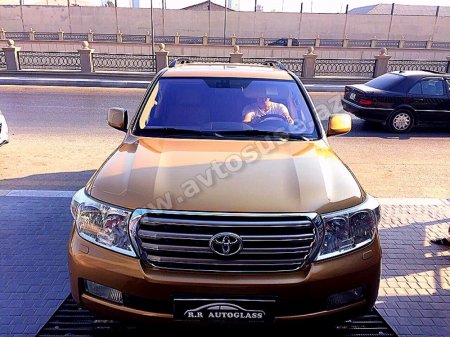 Toyota Land Cruiser FJ200 2010