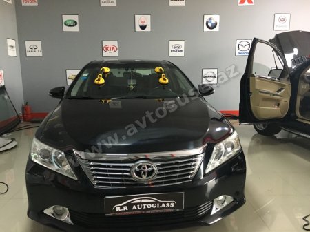 Toyota Camry 2015 zavod istehsalı şüşəsi