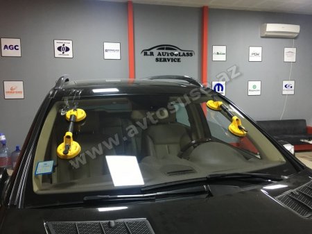 Mercedes Benz ML w164 zavod istehsalı şüşəsi
