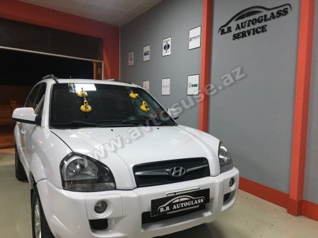 Hyundai Tucson 2008 zavod şüşəsi