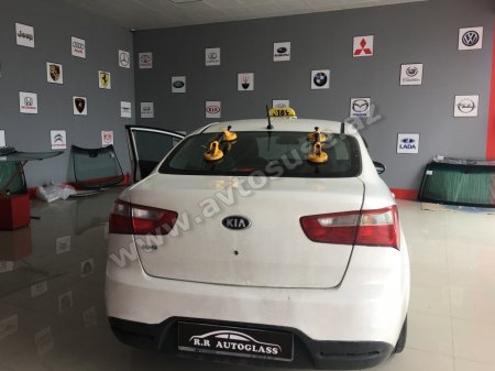 Kia Rio 2013 arxa şüşəsi