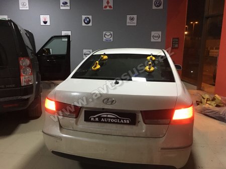 Hyundai Sonata 2008 arxa şüşəsi