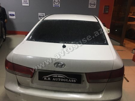 Hyundai Sonata 2008 arxa şüşəsi