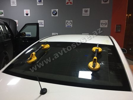 Hyundai Sonata 2008 arxa şüşəsi
