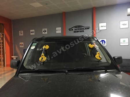 Land Rover Discovery 4 rəngli şüşəsi