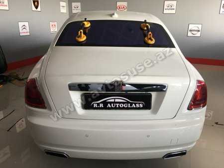 ROLLS ROYCE şüşəsi