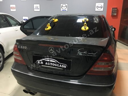 Mercedes benz w203 arxa şüşəsi