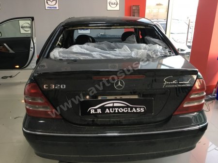 Mercedes benz w203 arxa şüşəsi