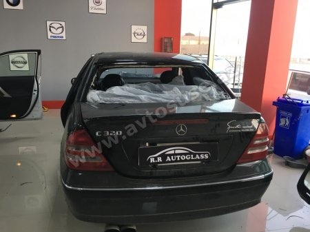 Mercedes benz w203 arxa şüşəsi